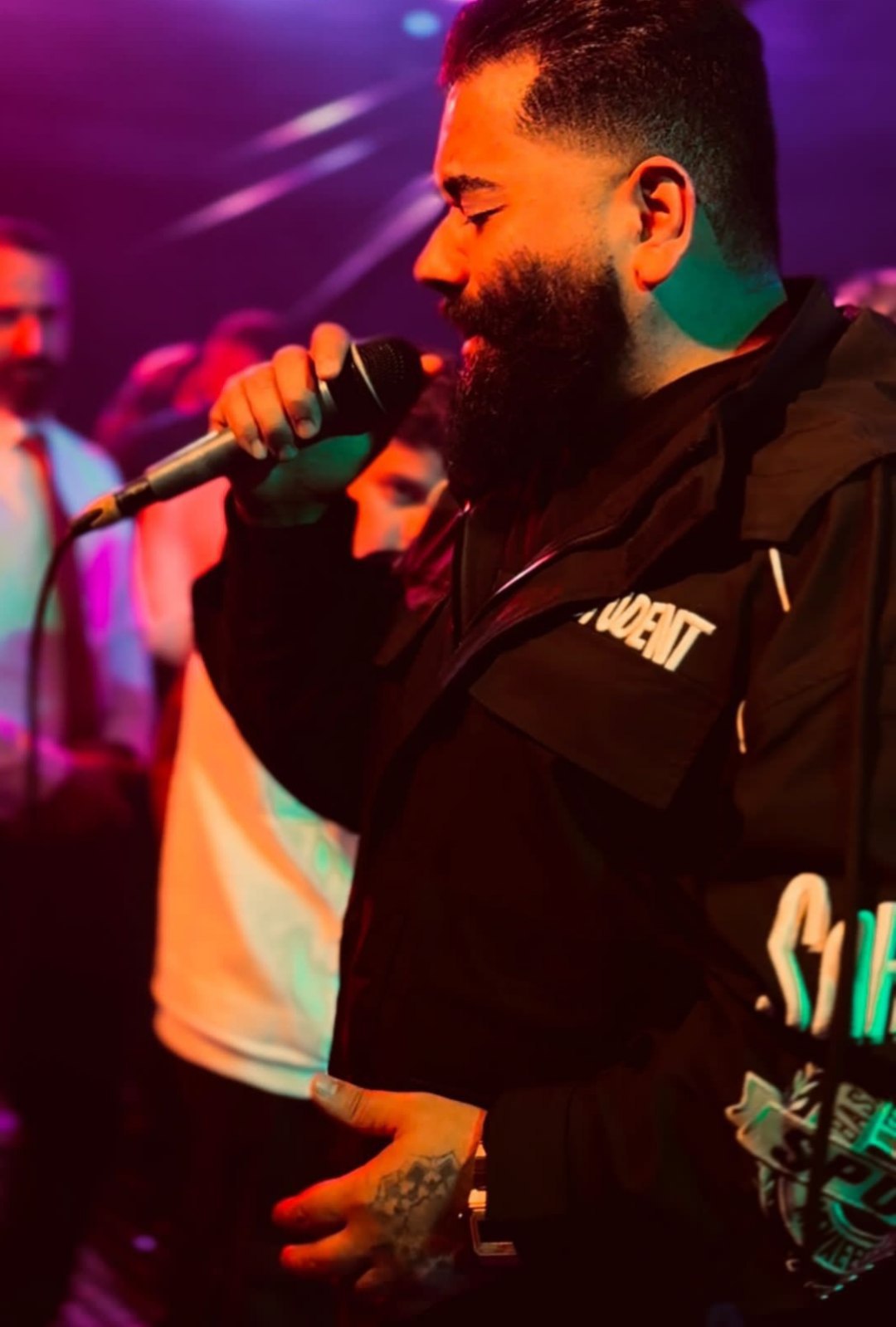 دانلود آهنگ بنام جشنی برار با صدای بهادر ییلاقی