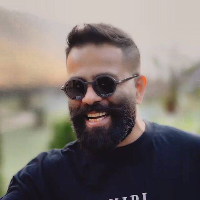 دانلود آهنگ بنام ریمیکس جشنی داداش با صدای محمد اسمعلی