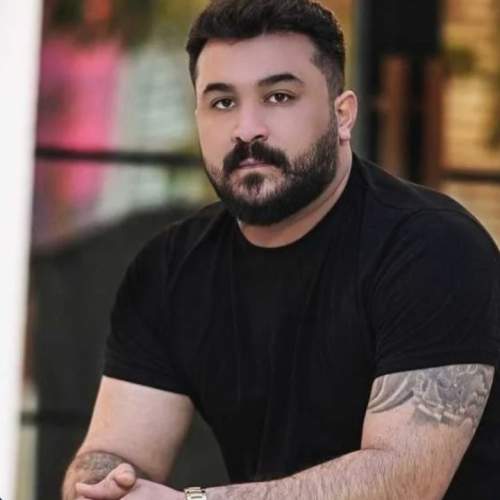 دانلود آهنگ بنام مه پشتم خالی کردن پشت دامه دیوار و کام دلم نرسی کام دامه سیگار با صدای رضا کرمی تارا
